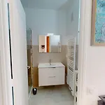 Superbe 2p Climatisé Avec Terrasses, Garage Et Piscine, Face à La Mer. - Fr-1-196-222 Appartement *