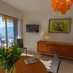 Superbe 2p Climatisé Avec Terrasses, Garage Et Piscine, Face à La Mer. - Fr-1-196-222 Appartement