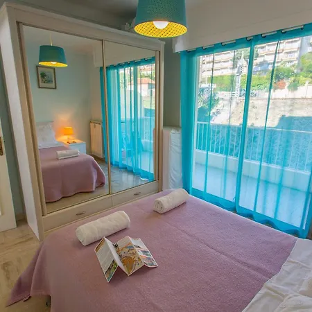 Superbe 2p Climatise Avec Terrasses, Garage Et Piscine, Face A La Mer. - Fr-1-196-222 Appartement *