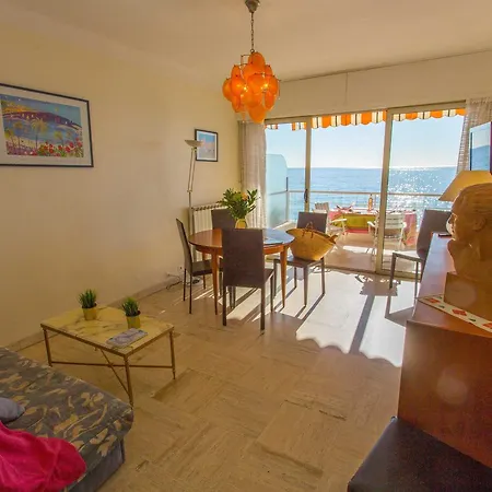 Superbe 2p Climatise Avec Terrasses, Garage Et Piscine, Face A La Mer. - Fr-1-196-222 *