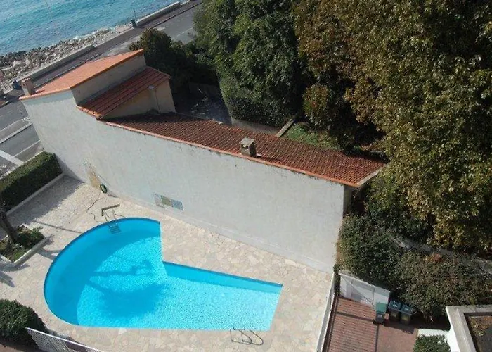 アパート 2P A Menton Avec Terrasse, Climatisation Et Garage - Fr-1-196-222